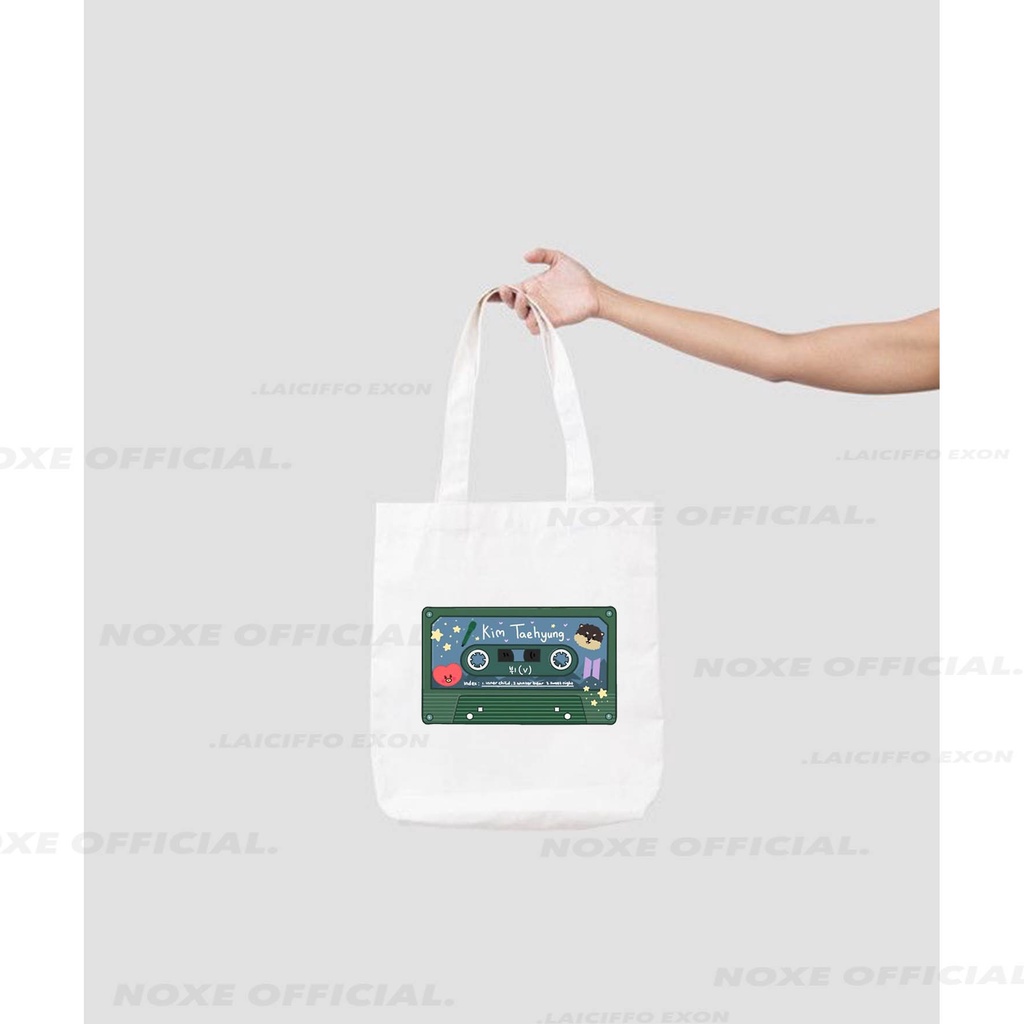 TOTE BAG KANVAS TEBAL JUNGKOOK, TAEHYUNG, JIMIN, JUNG HOSEOK, KIM NAMJOON, MIN YOONGI, SOEKJIN