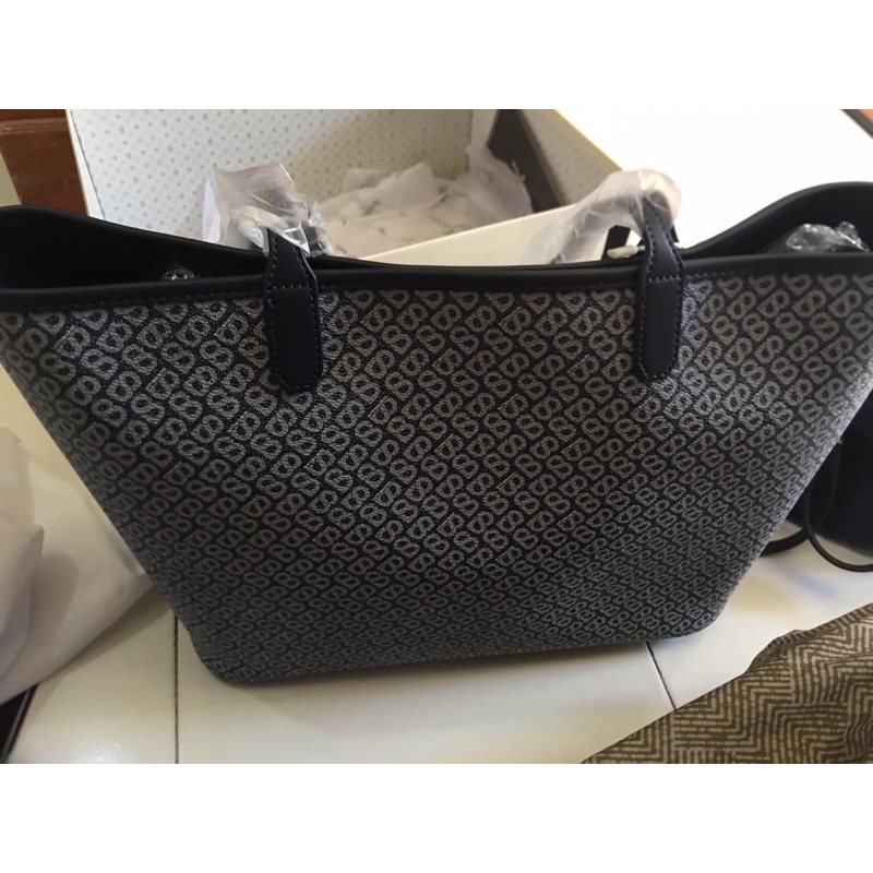 izzy canvas bag buttonscarves