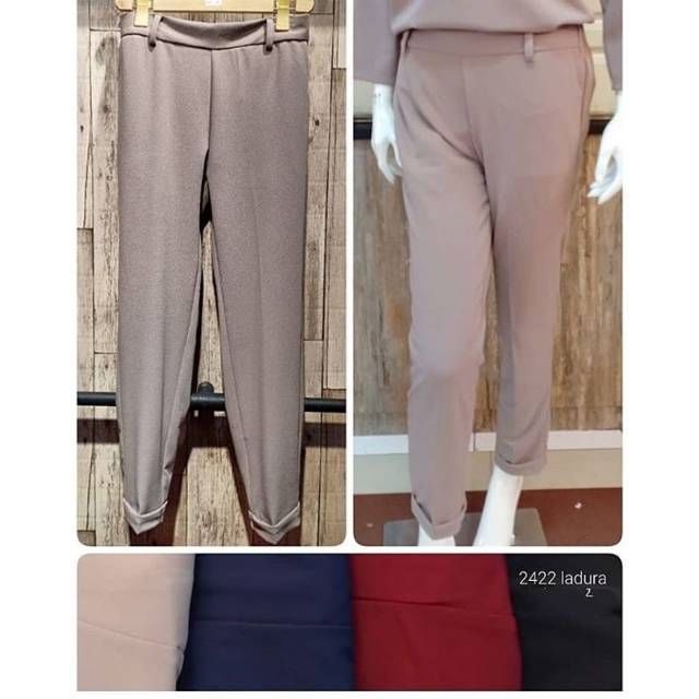 Ready 2422 Chinos Pants Premium Ladura .
