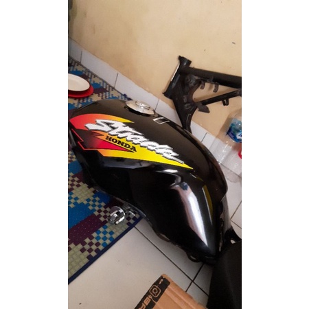 Tanki honda tiger 2000 tilas/tilas 2Nd striping strada