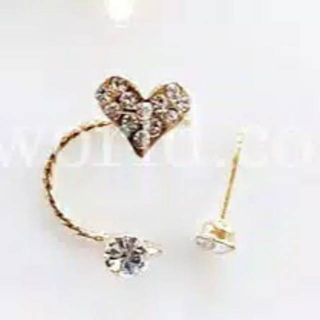 Anting 1 set jepit dan tusuk bentuk love