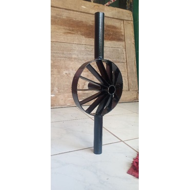 Alat pembelah bambu manual