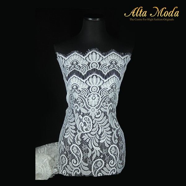 

Alta Moda Brokat Semi Perancis Parsley Daun Renda Off White (2.5M)