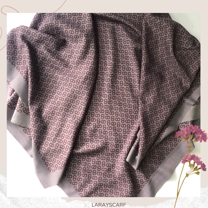 Hijab Voal Motif Button Premium Ungu Tua