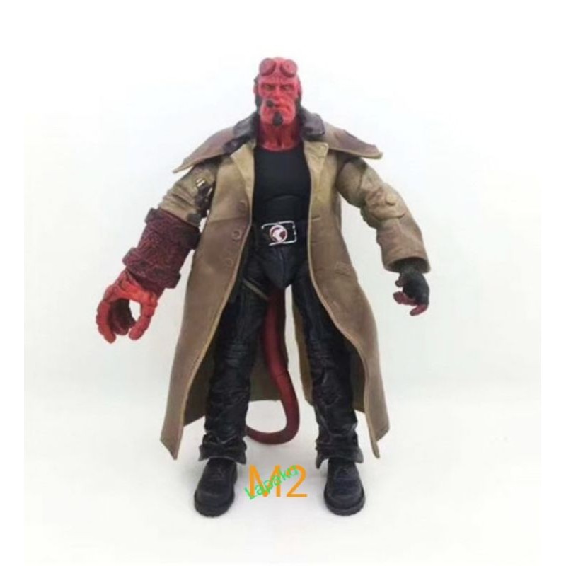 Action Figure MezcoToys Hellboy Cerutu Loose
