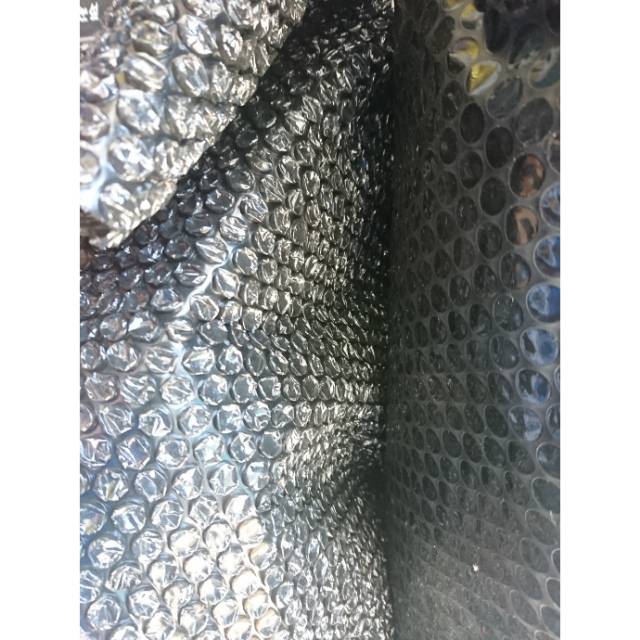 

BUBBLE WARP / BUBBLE WRAP HITAM UNTUK TAMBAHAN PACKING AGAR LEBIH AMAN BELANJAAN NYA