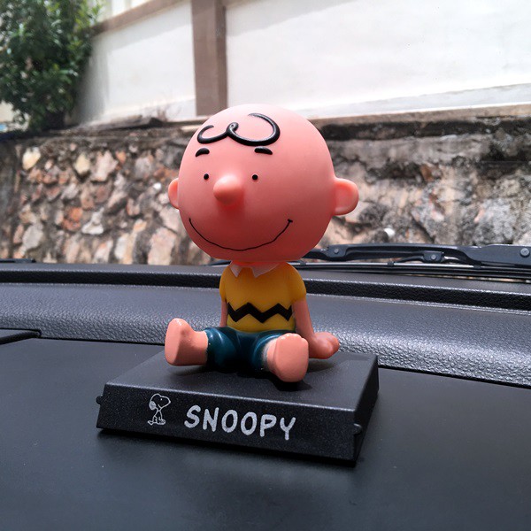 Boneka Figure Miniatur Pajangan Mobil Stand SNOOPY BELLE CHARLIE Goyang Kepala Shacking Head Toy