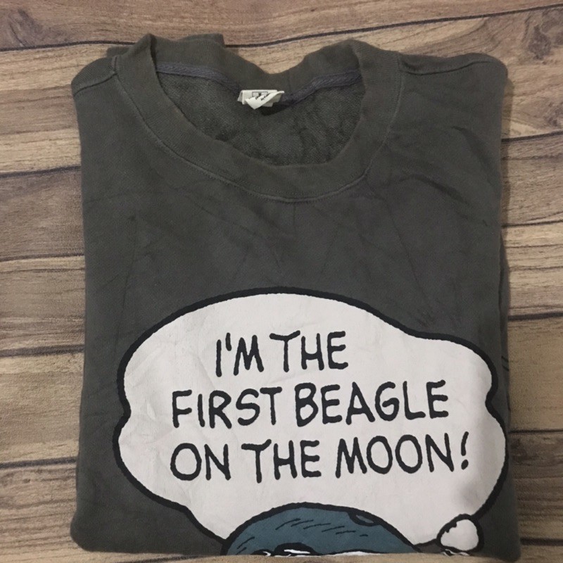 crewneck uniqlo snoopy