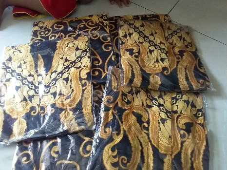 Kemeja Batik Lengan Panjang Sogan Ulir New Batik Fashion