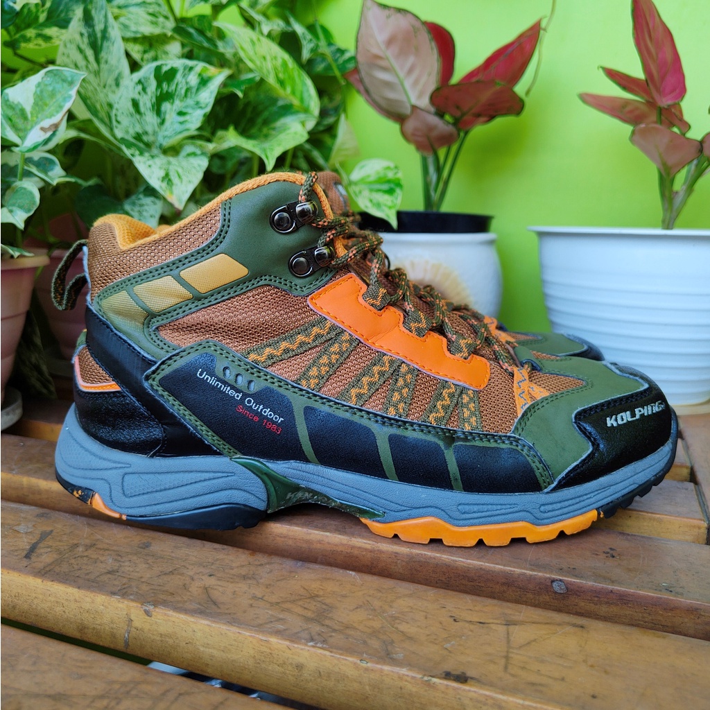 Sepatu Outdoor Kolping Second Ukuran 42