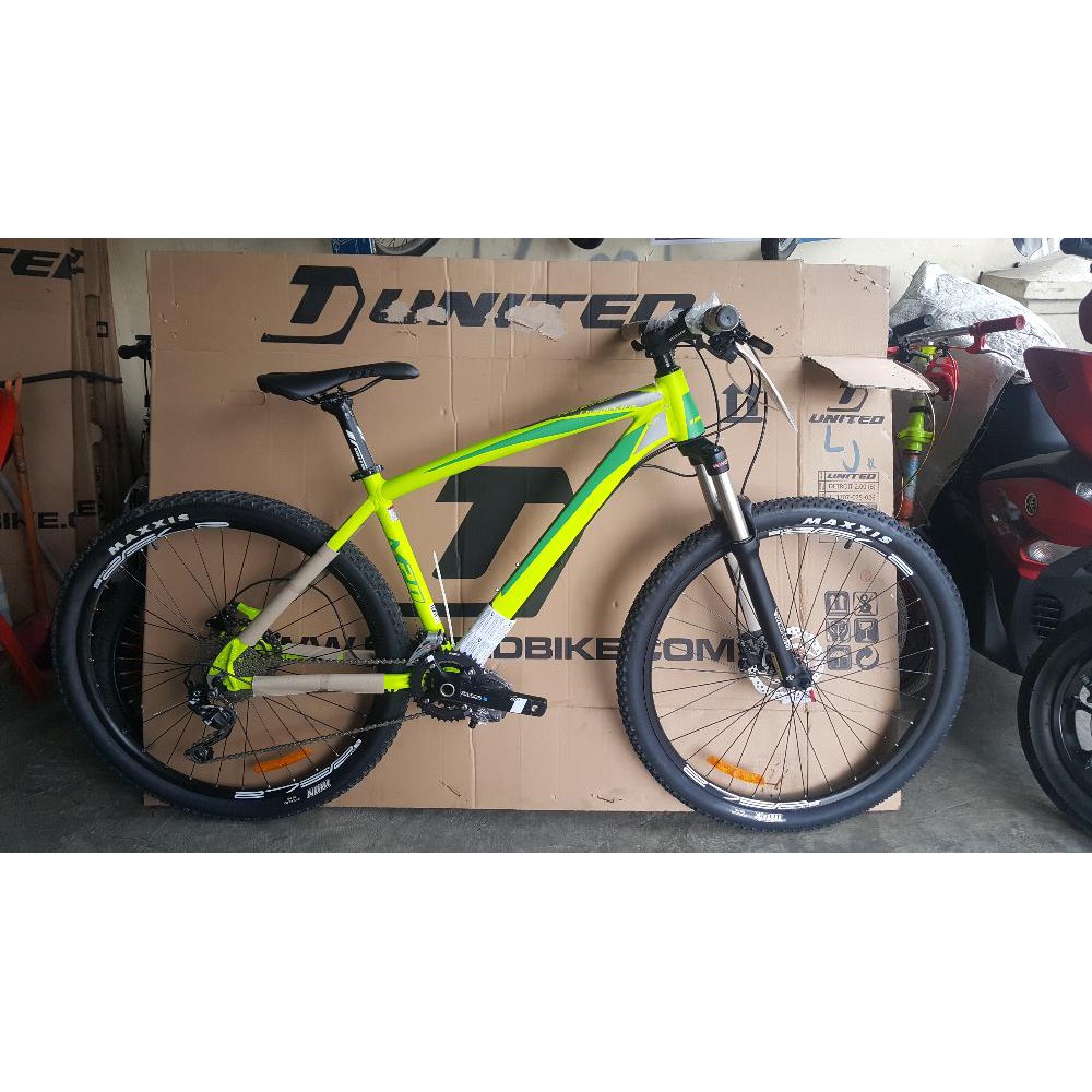 united dominate 27.5