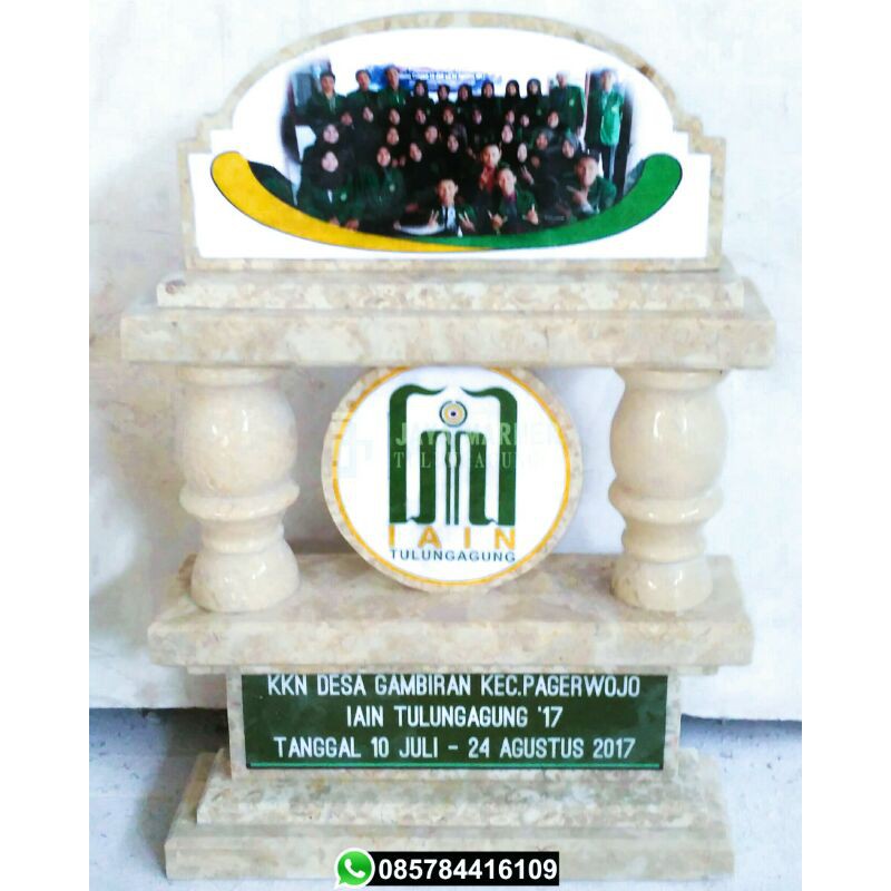 

Souvenir / Kado / Hadiah / Kenang-kenangan Vandel Marmer Dua Pilar Kaki Mawar
