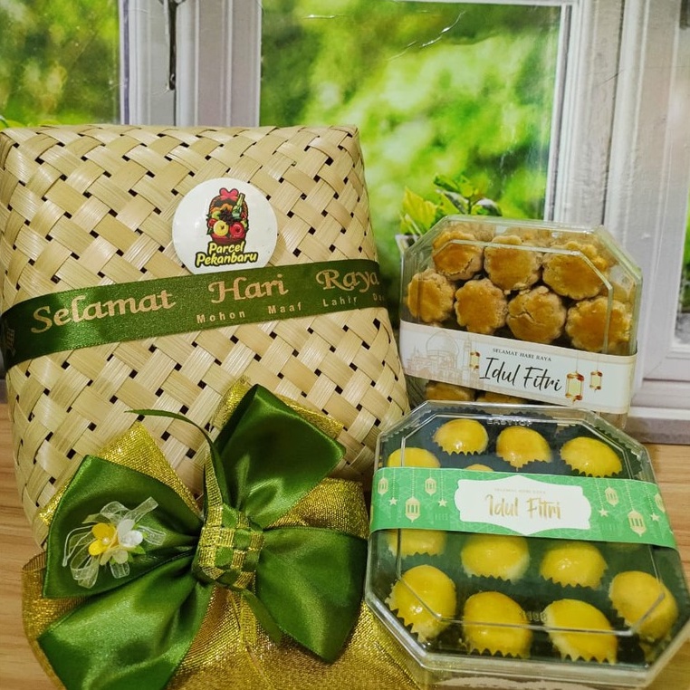 

EID Cookies Hampers Zamrud Life Shine