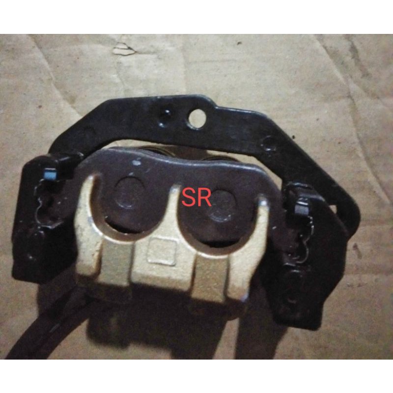 KALIPER REM PALA BABI REM DEPAN  BAGIAN BAWAH YAMAH RX KING PNP JUPITER Z ORIGINAL COPOTAN