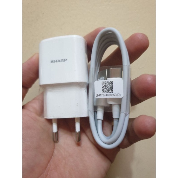Charger Sharp Aquos R3 / Zero 2 Type C Original