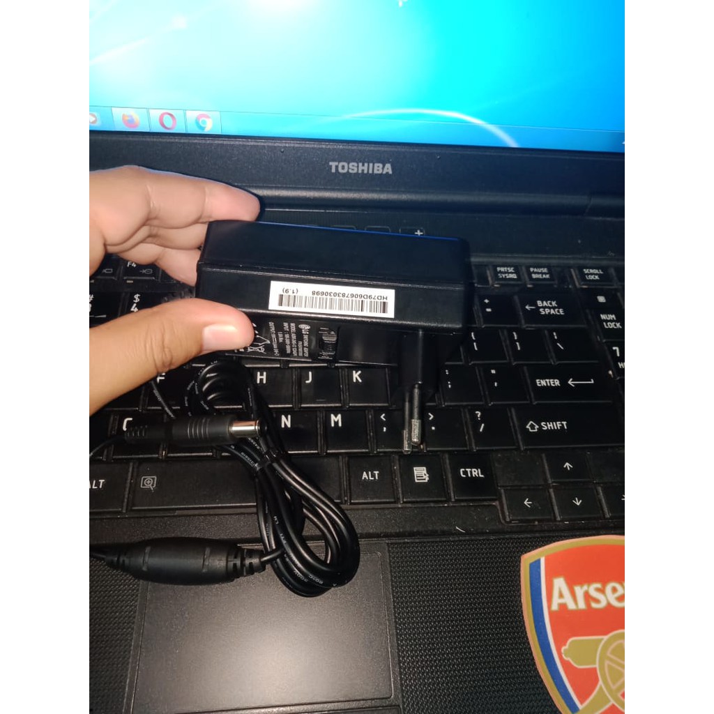 Adaptor Charger TV Dan Monitor LG Original 19V 1.7A Jarum