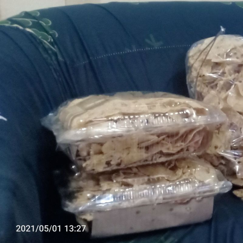 

Rempeyek Kacang Tanah / Kacang Hijau / Rebon (MIKA)
