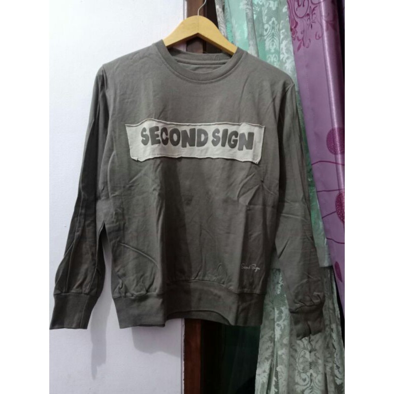 Preloved Kaos Sweater Second Sign Ori No Deenay