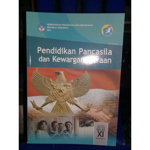 Pkn kelas 11 SMA revisi 2014.