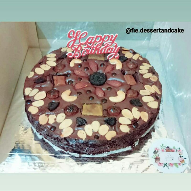 

Paket Birthday Brownies Shiny Crust
