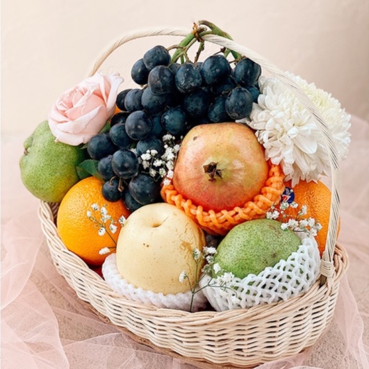 

PROMO PAKET PARSEL BUAH. Parcel Buah/ Hampers Buah keranjang sedang
