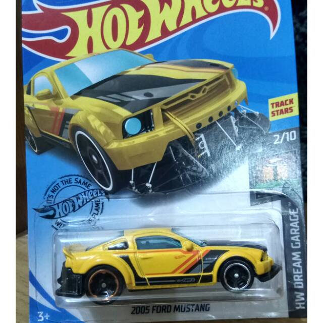 hot wheels ford mustang 2005