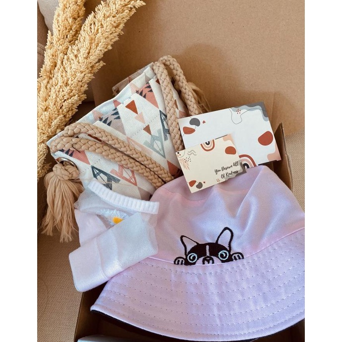 

HAMPERS TOPI TAS | HAMPERS UNIK| KADO | HADIAH | NIKAHAN | ULA