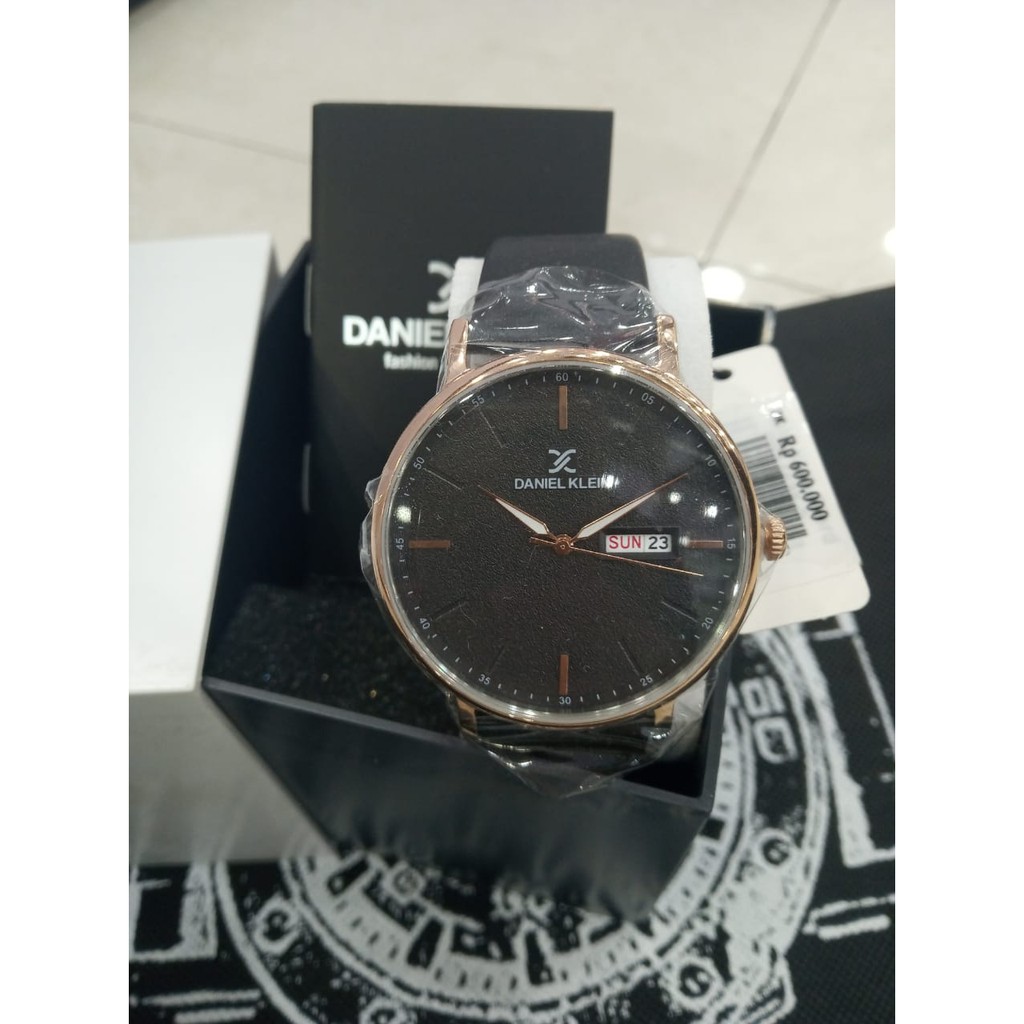 Jam tangan pria Daniel Klein DK 11825-2