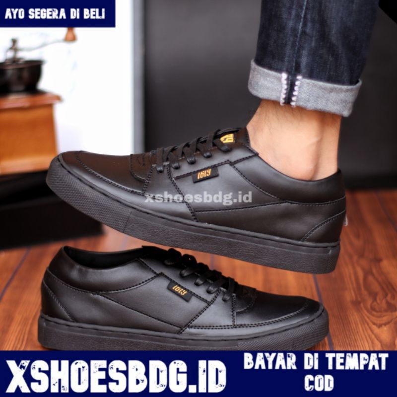 Xshoesbdg.id x Robert Sepatu Sneakers Pria Semi Formal Casual Pria Hitam Santai Kerja Kuliah