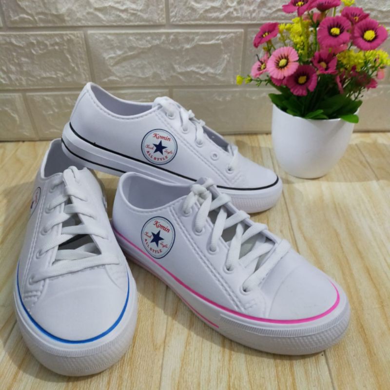 SEPATU KATS MERK KOMIN