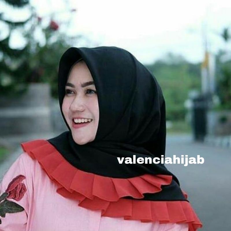 Hijab Jilbab Kerudung Segiempat Rempel Hitam - Merah Valencia