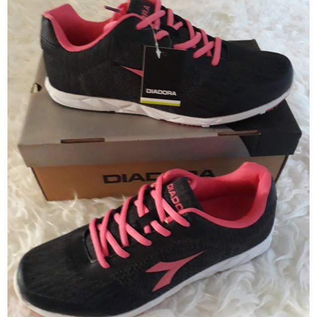 Diadora women original black pink