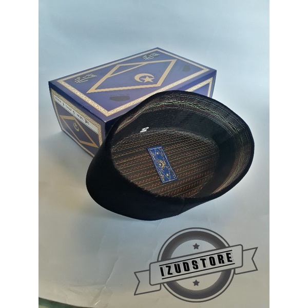 Peci Songkok Hitam Susun Terus(Susun Perahu)Cap Bulan Bintang Mas H.M.Sanusi Tinggi 8/9/10/11 Dus Bi
