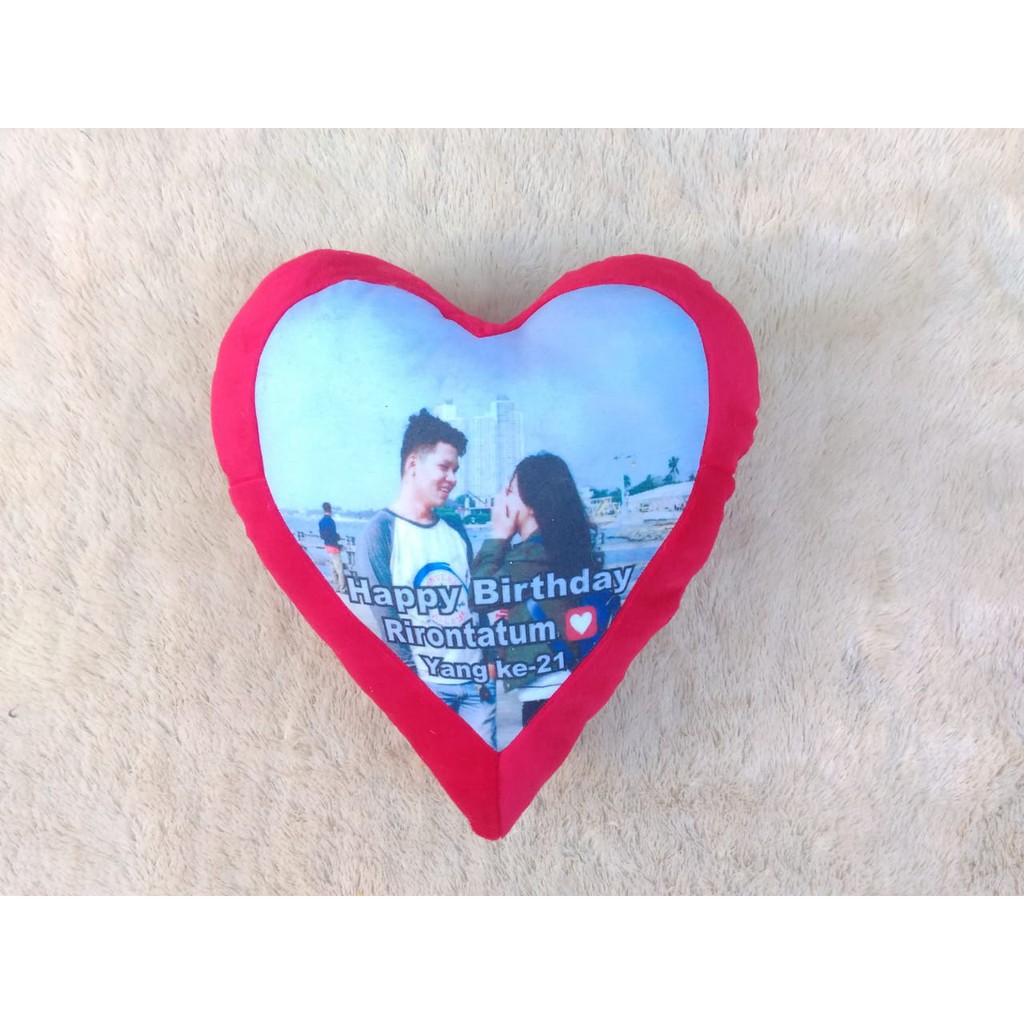 Bantal Foto Bentuk Love Kado Pacar Kado Anniversary UK 40x40 Cm