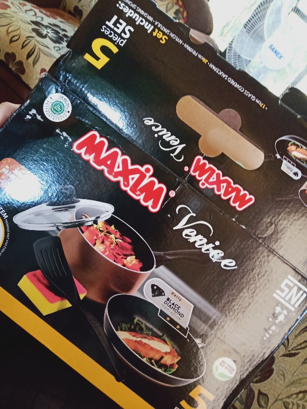 Maxim Venice Set - Panci Teflon 17 Cm Dan Fry Pan Teflon 20 Cm