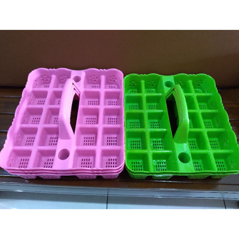 tempat aqua gelas bahan plastik