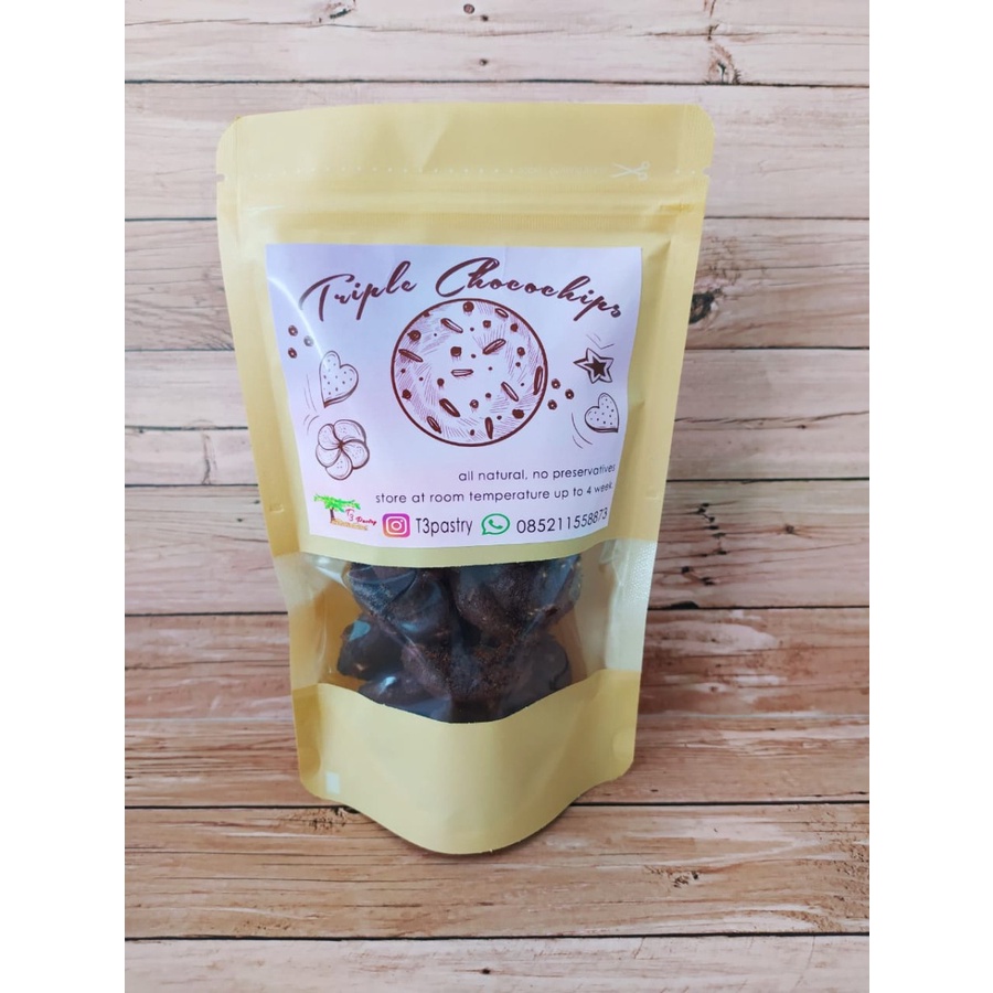 

Triple Choco Chips Cookies With Dark Chocolate - SealedBags 100g