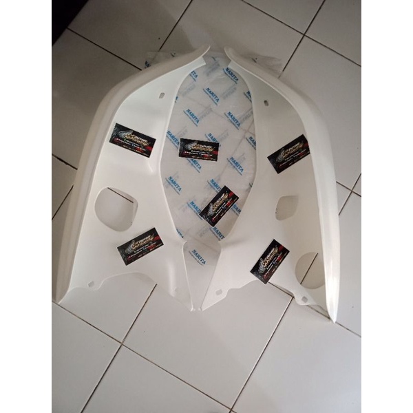 Sayap Honda Astrea grand sabit Impressa putih seperti orinya merk narita