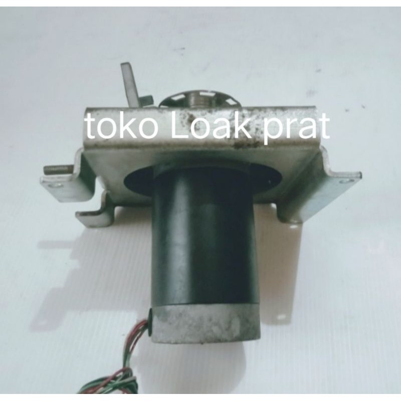 STEPPING MOTOR DC 12V - 0,9A- 1,8DEG /STEP