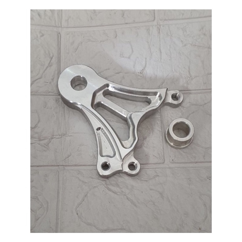 breket 2 piston kaliper belakang ninja r ninja rr full cnc bisa untuk kaliper nissin dan brembo