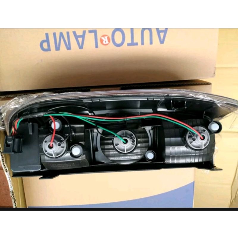 lampu stop mazda bt50 1pc