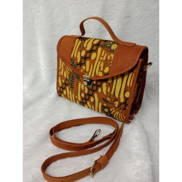 SLING BAG BATIK KULIT JOGJA/ TAS SELEMPANG WANITA BATIK