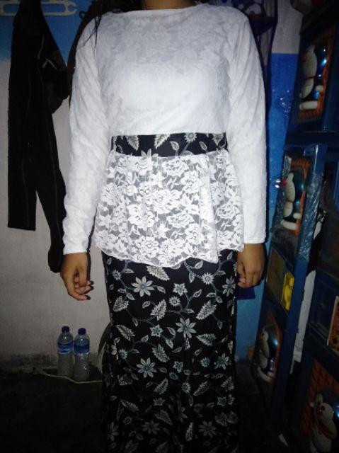 Maxi Elsa Cape Brokat Premium