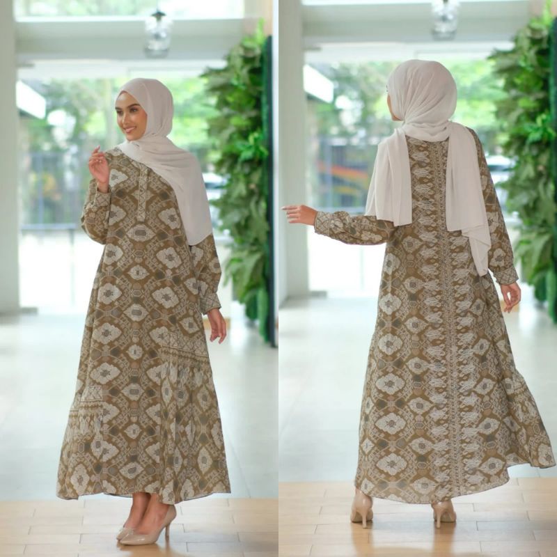 Gamis Helena Kamilaa Itang Yunasz