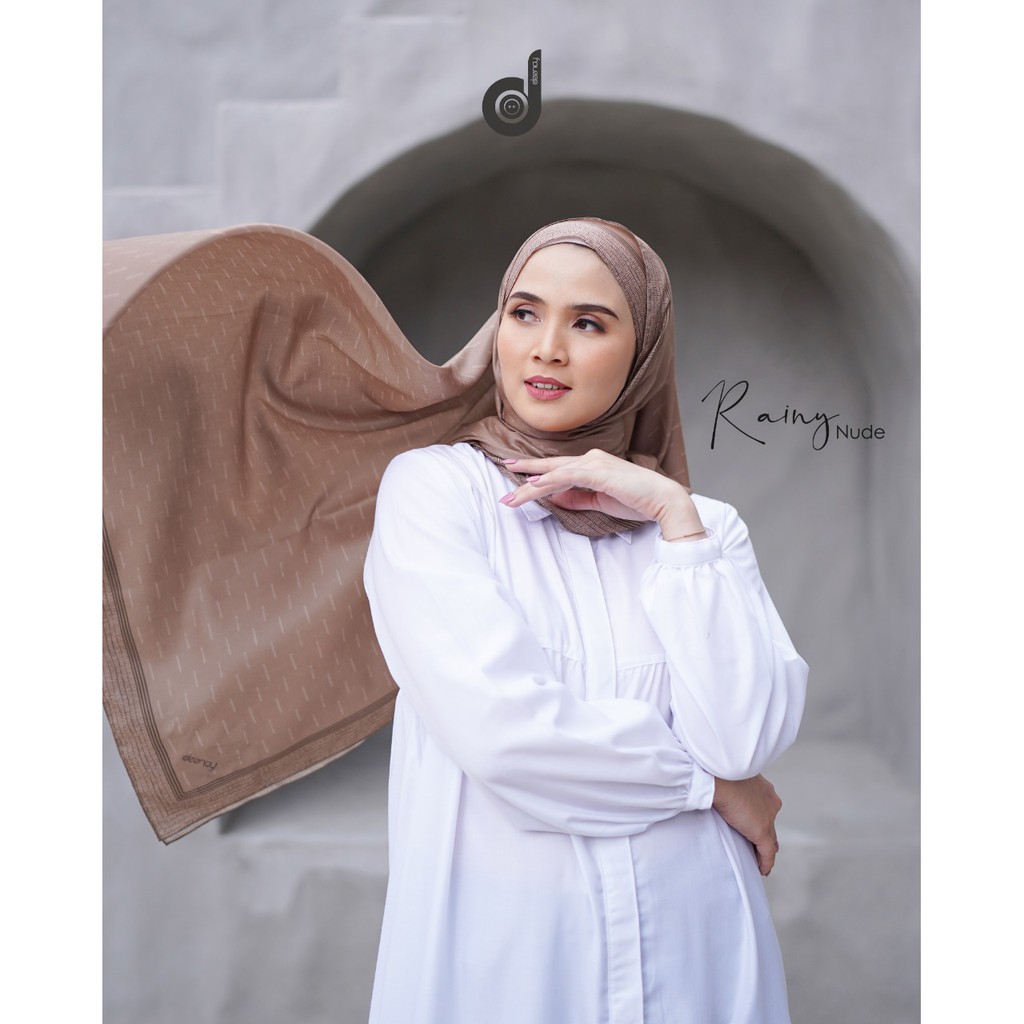 Deenay Rainy Nude - Limited Edition