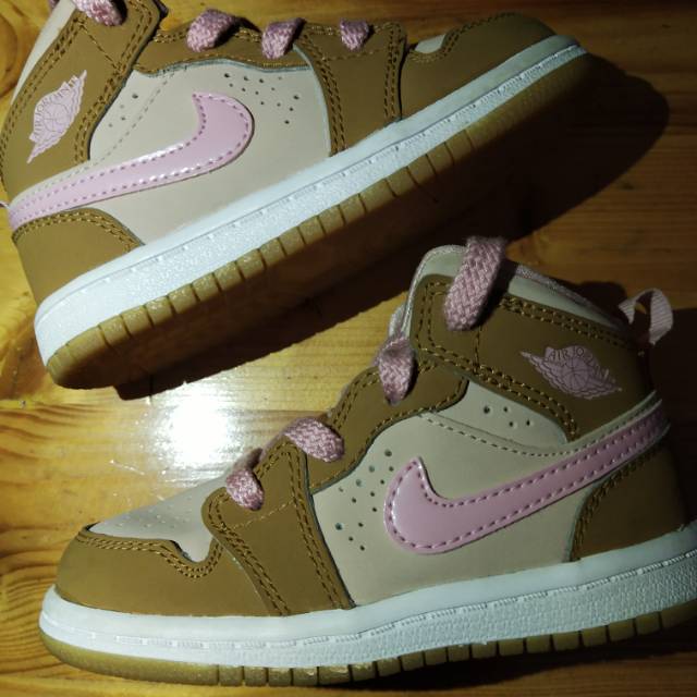 Preloved Jordan Kids 1 Mid WB GT