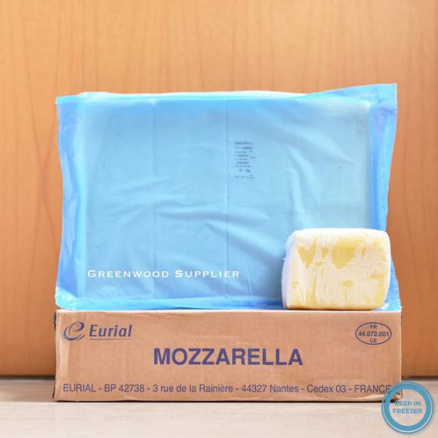 

Keju Mozzarella Eurial / Mozzarella Cheese Eurial (5kg)