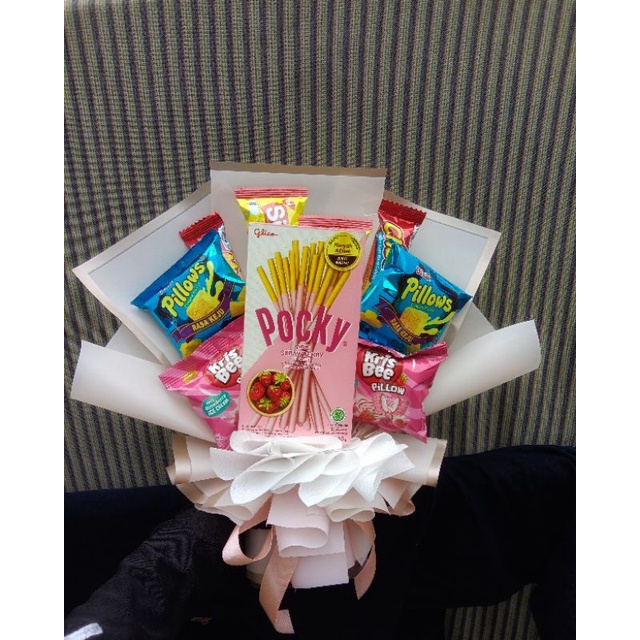 BUCKET SNACK BUKET JAJAN SNACK BUCKET MAKANAN HAMPERS HADIAH KADO BOUQET