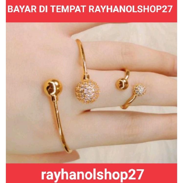 Perhiasan wanita dewasa dan remaja gelang tangan titanium motif pilihan lapis emas gold anti karat