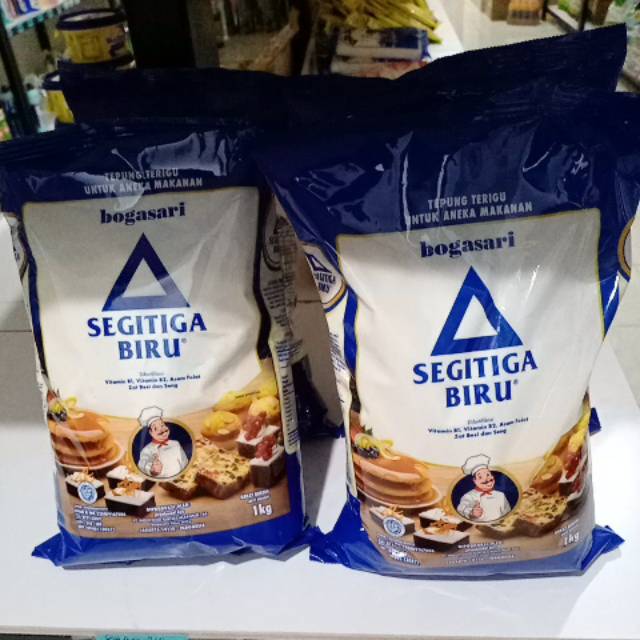 

TEPUNG TERIGU SEGITIGA BIRU